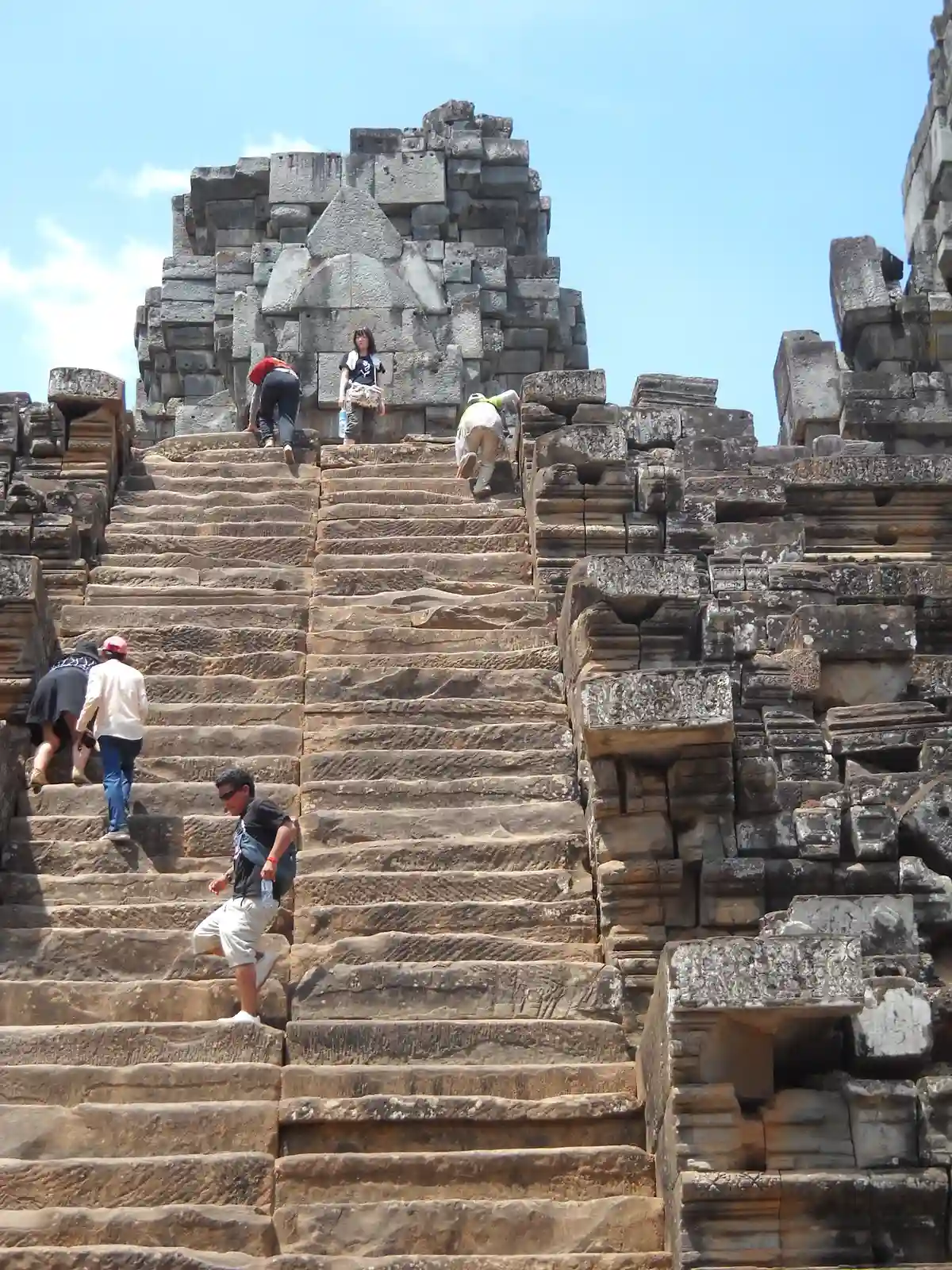 Phnom Bakheng Sunset