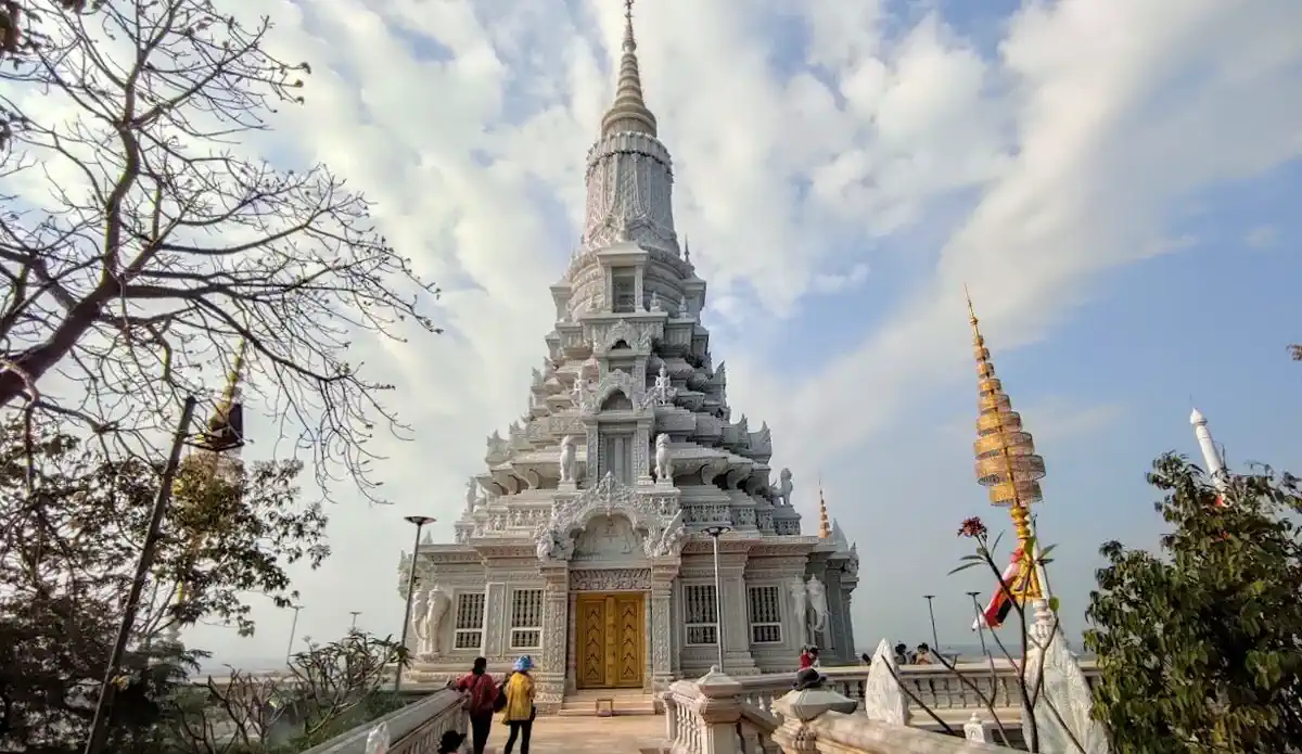 Phnom Penh – Oudong Mountain – 4Days