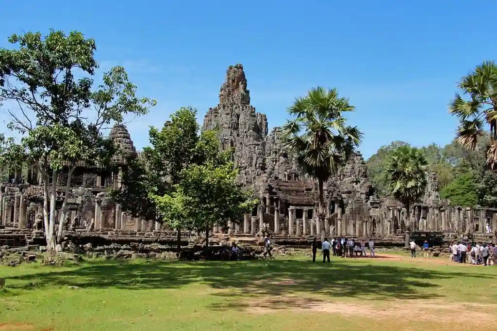 Siem Reap – Angkor Wat – Silk Farm – 4Days