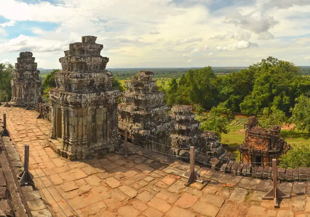 Angkor Archaeological Site – Phnom Penh – Casino Tour – 5Days