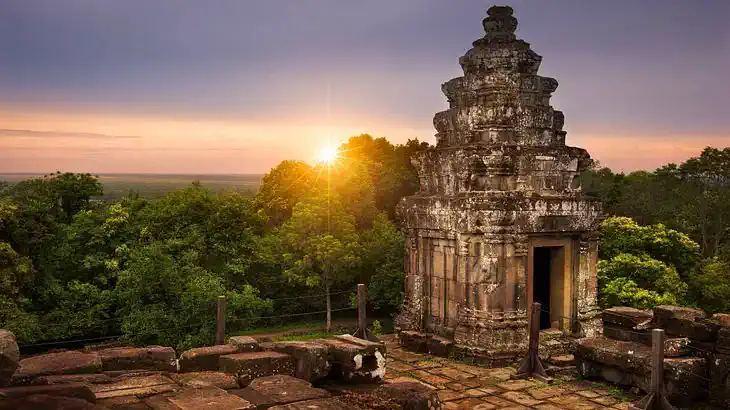 Siem Reap – Angkor Wat – Battambang – Bamboo Train – 5Days