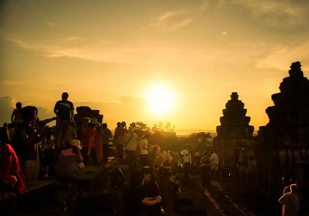 Siem Reap – Angkor Wat – Silk Farm – 5Days