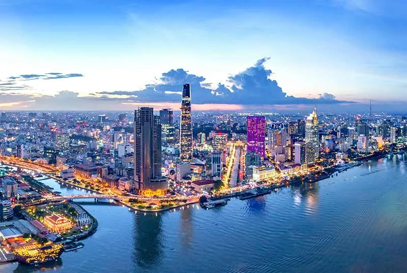 Ho Chi Minh – Lucky Ruby Casino – Phnom Penh – Nagaworld – 4Days