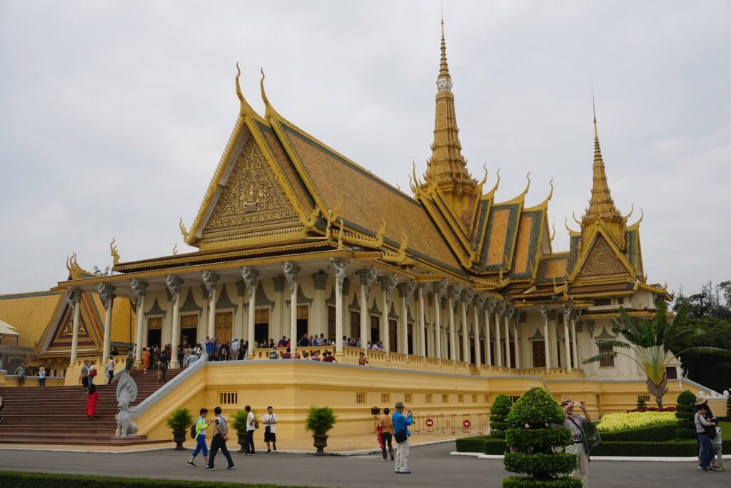 Phnom Penh Tour
